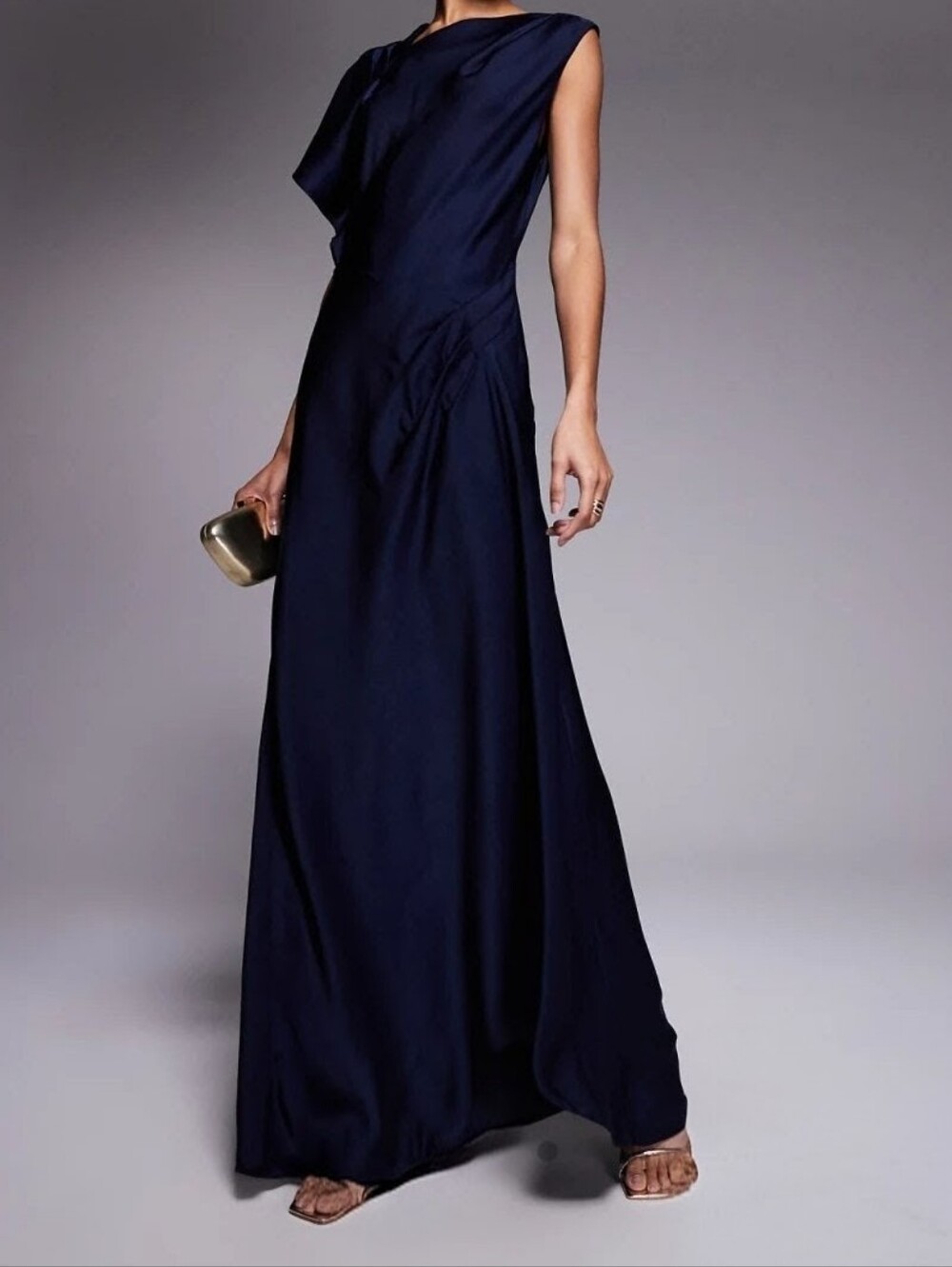Elegant Navy Sleeveless Evening Gown